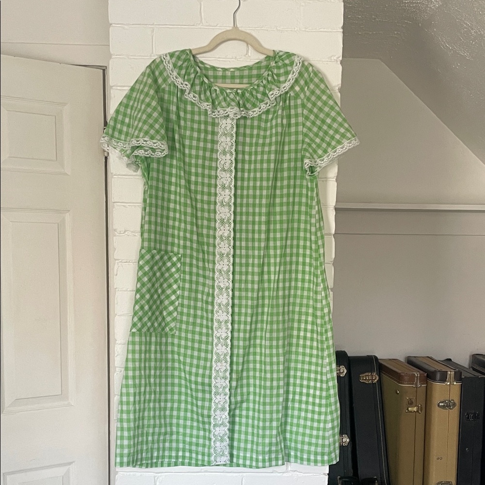 Vintage Green Gingham Dress with Lace Trim - Picture 1 of 4